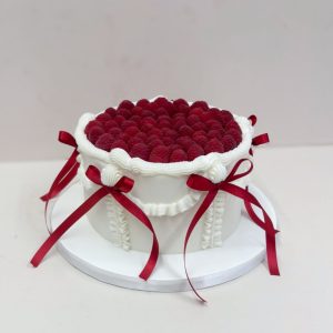 Raspberry Topped Vintage Cake