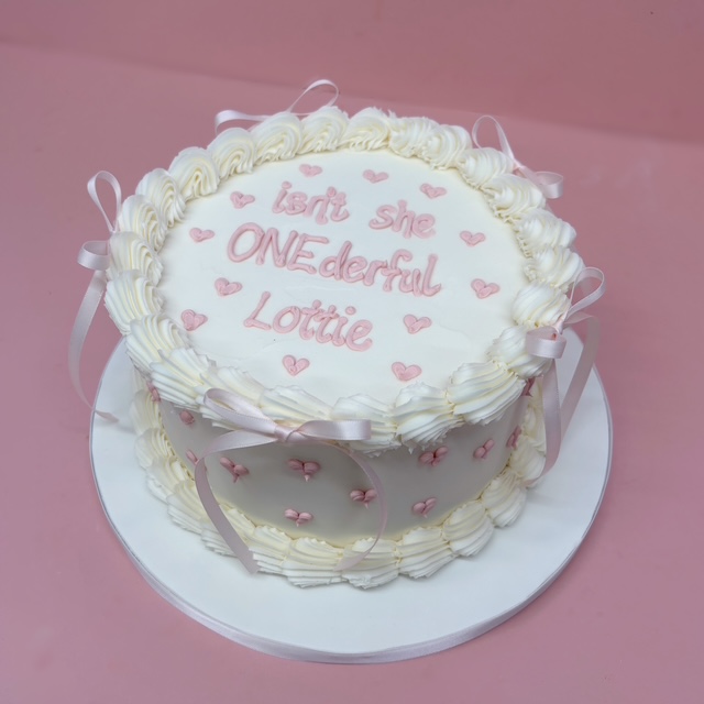 Basic Little Hearts & Bows Cake